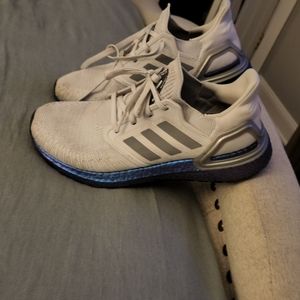 Addidas ultraboost 21 9.5 womens